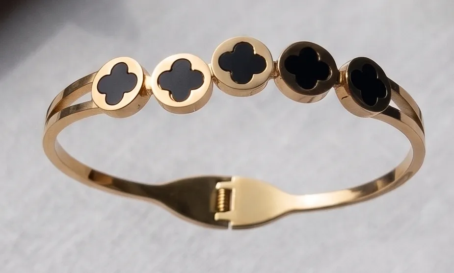 Golden Clover 5-Station Black Inlay Bangle